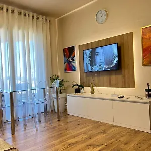 Appartement Nemis In The Centre Of Four Free Parking, Tirana